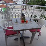 Chryssa Hotel *