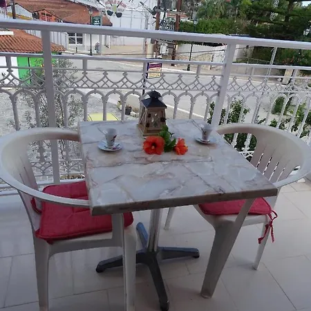 Chryssa Hotel *